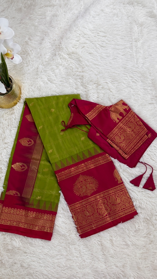 Gadwal Saree - Premium (Green + Designer Stitched blouse)