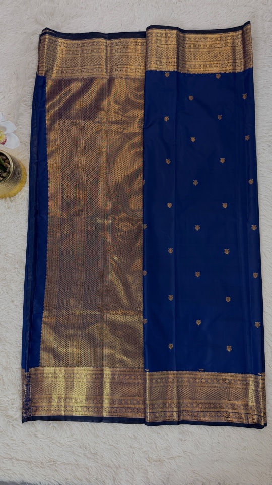 Gadwal Saree - Premium (Self Navy Blue + Stitched blouse with Maggam work)